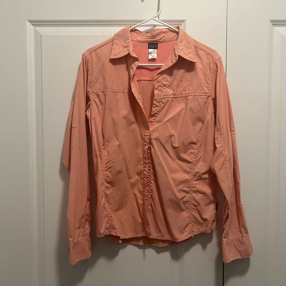 Patagonia Women's Sol Patrol Shirt Size 12 Peach